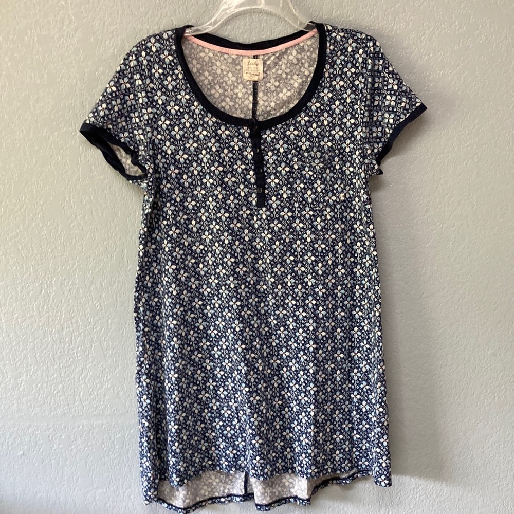 3/$15 Lucky Brand PJ Shirt L